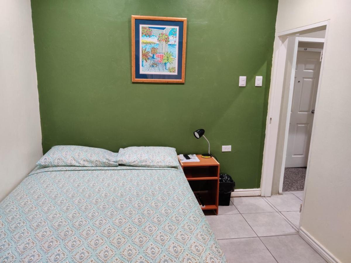 Woodbrook On The Avenue Bed & Breakfast Port of Spain Luaran gambar